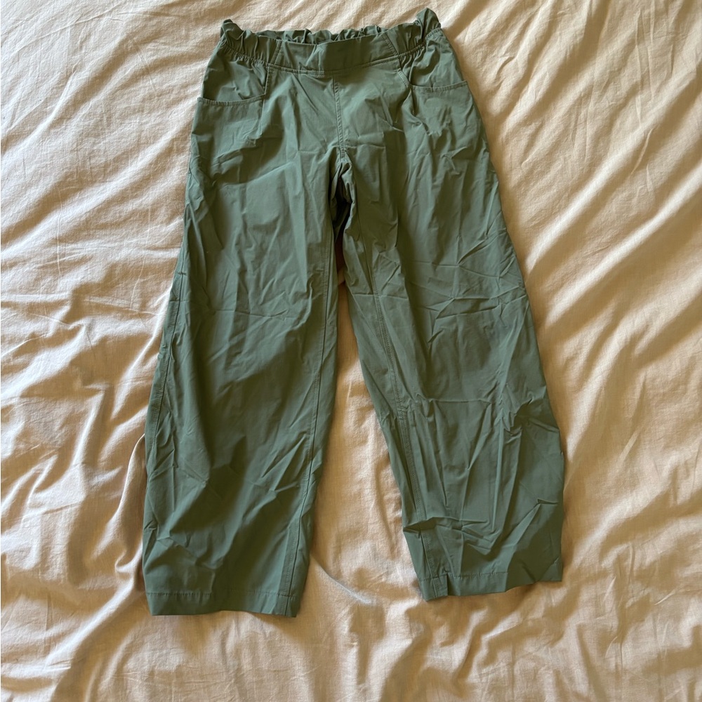 Mountain Hardware Climbing Pants Cropped